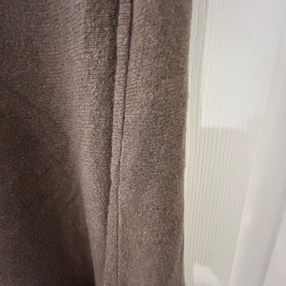 Cozy brown cashluxe GAP skirt - Picture 3 of 5